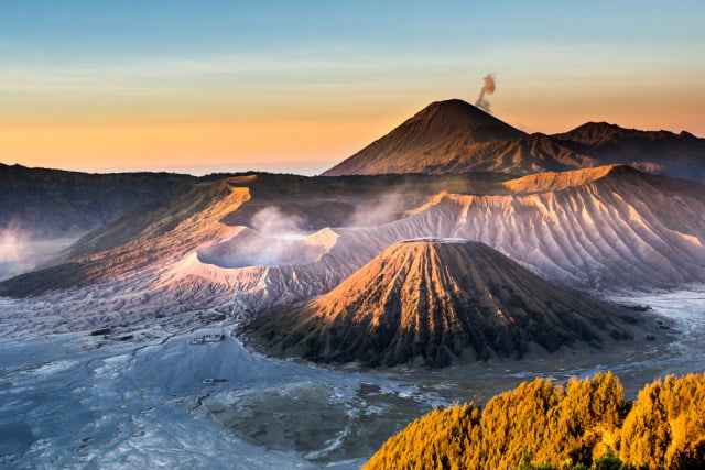 Sewa Mobil Surabaya Bromo Pp